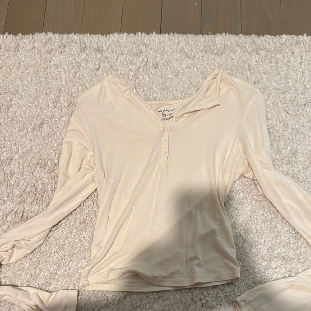Women's Cream Long Sleeve Top